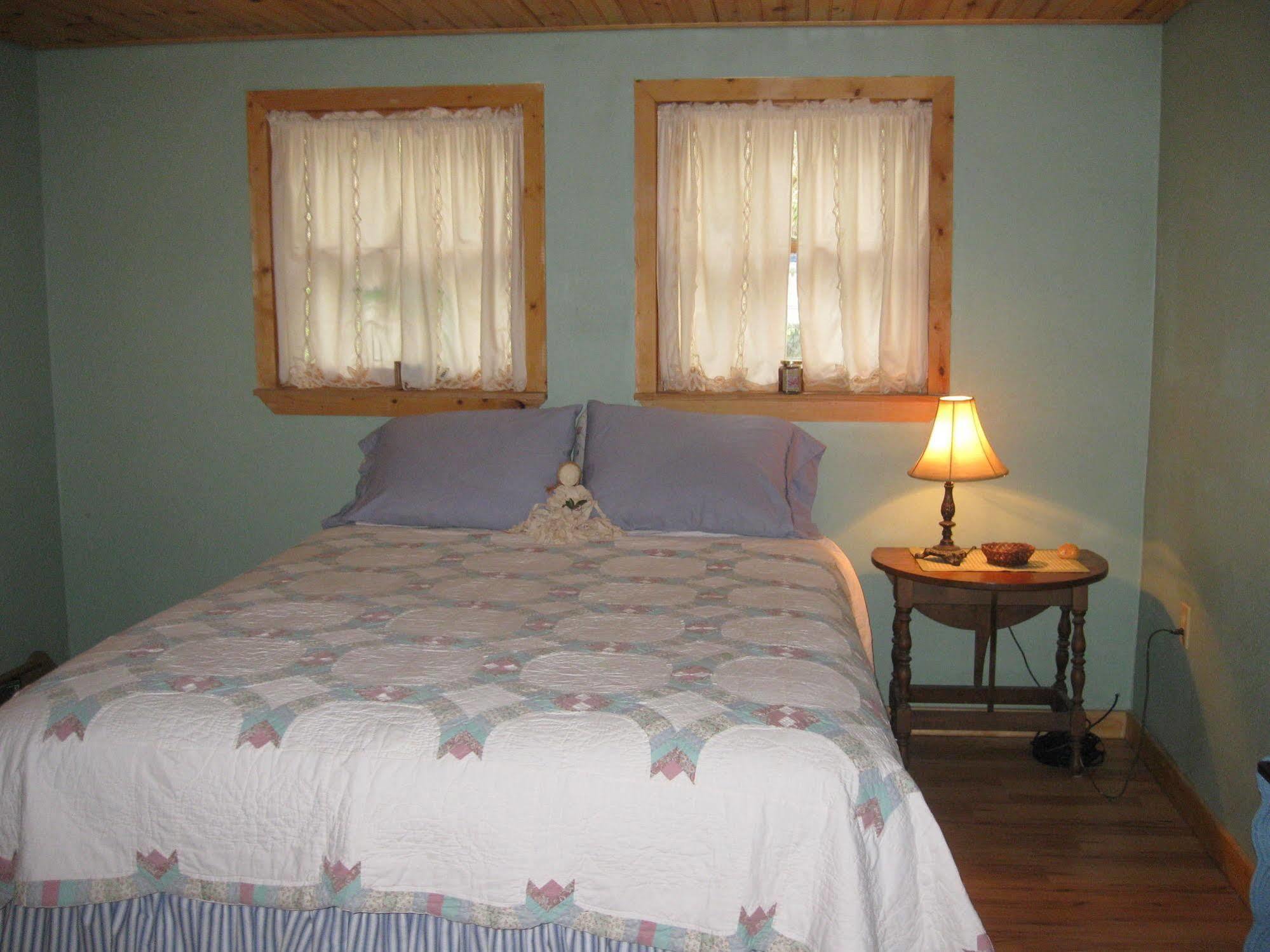 Buffalo Creek Bed And Breakfast Robbinsville Extérieur photo